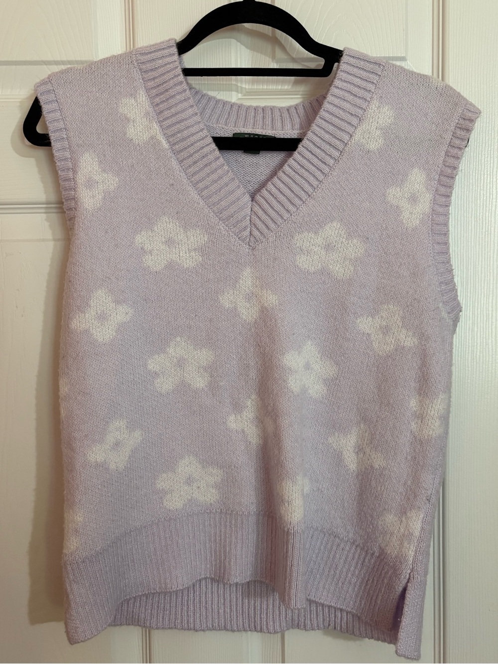 wild fable Lilac Floral V-Neck Sweater Vest